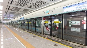 圍擋生產(chǎn)廠家-祝賀深圳首條“全自動(dòng)駕駛”地鐵線路開通運(yùn)營