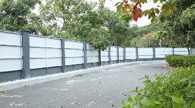 工程項(xiàng)目在遇春節(jié)復(fù)工高峰期，如何正確加強(qiáng)施工圍擋的維護(hù)管理