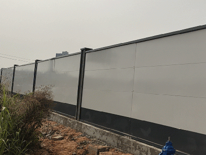 東莞地鐵施工半年圍擋依然如新！